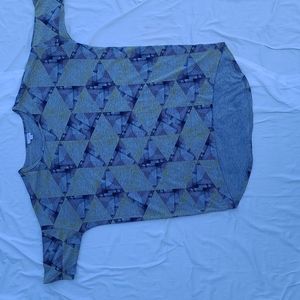 LulaRoe Irma top gray blue yellow SIZE MEDIUM. Fits like a large.
